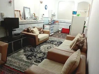 سوئیت یک خوابه هفتاد دو تن