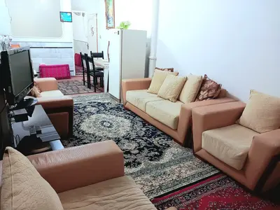 سوئیت یک خوابه هفتاد دو تن