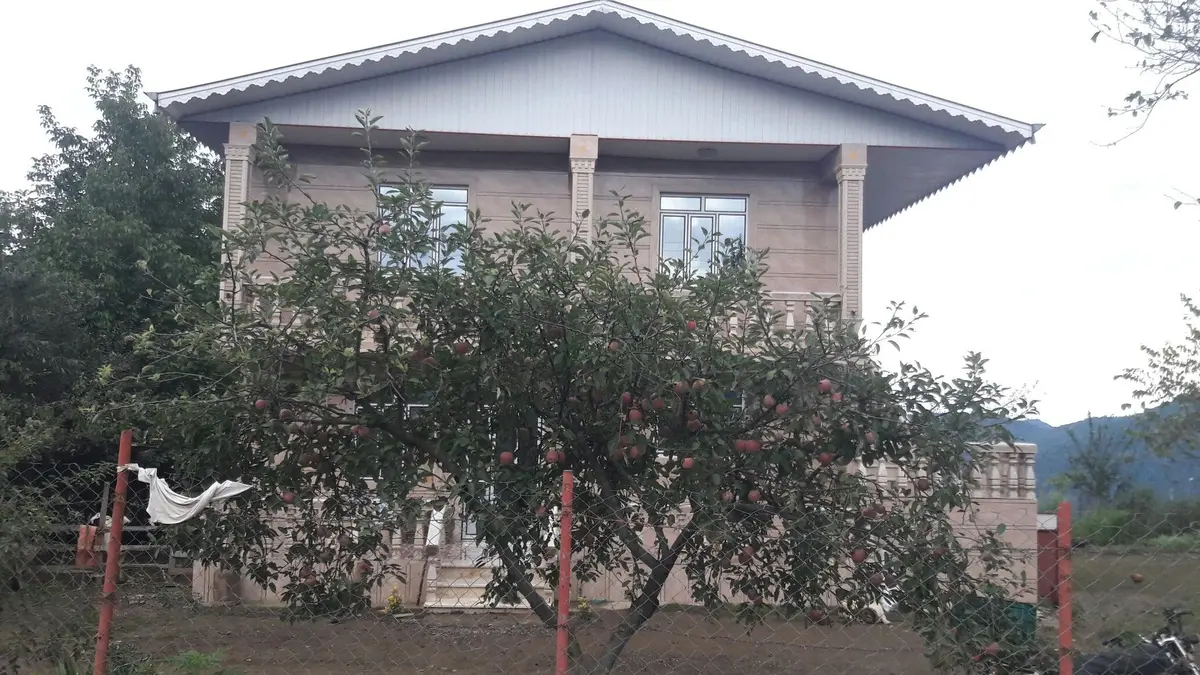 ویلا یک خوابه جنگلی شهاب - نمای جلو 