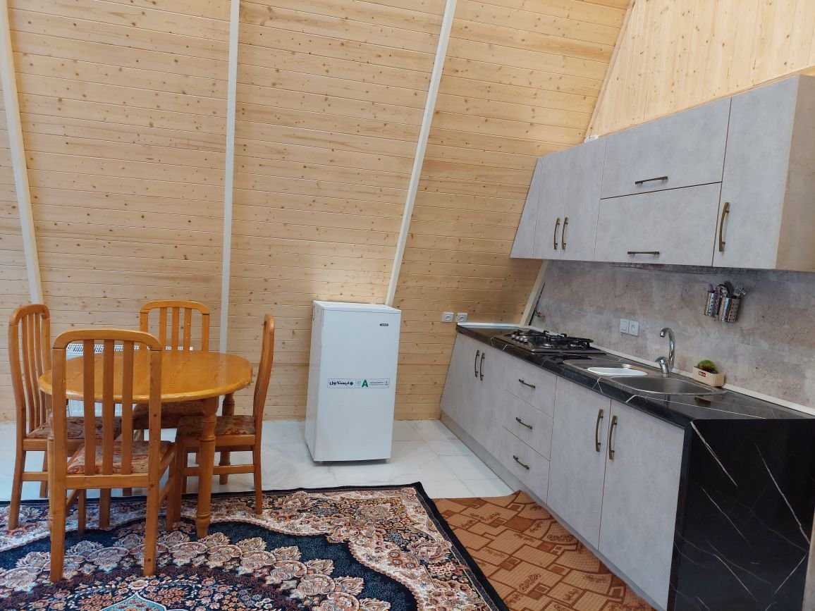 دوخوابه سوئیسی مزرعه پدری لفور