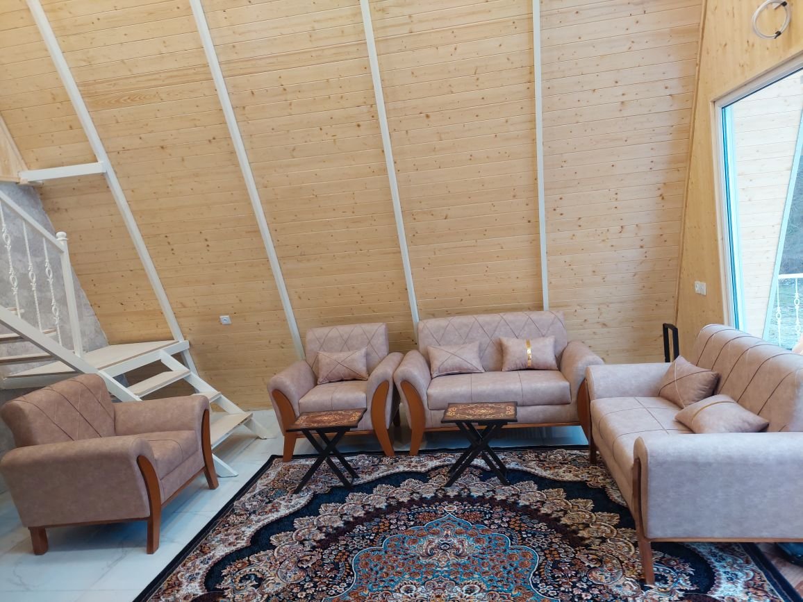 دوخوابه سوئیسی مزرعه پدری لفور