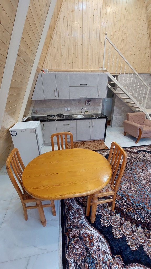 دوخوابه سوئیسی مزرعه پدری لفور