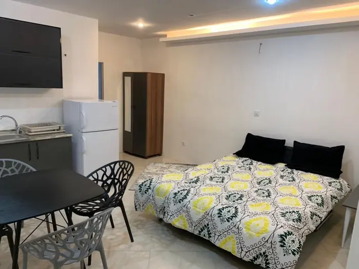 ویلا یک خوابه گل سرخ 2