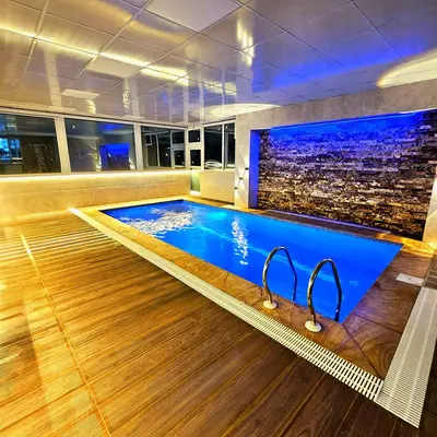 ویلا سه خوابه استخردار آبگرم باغ حصیر