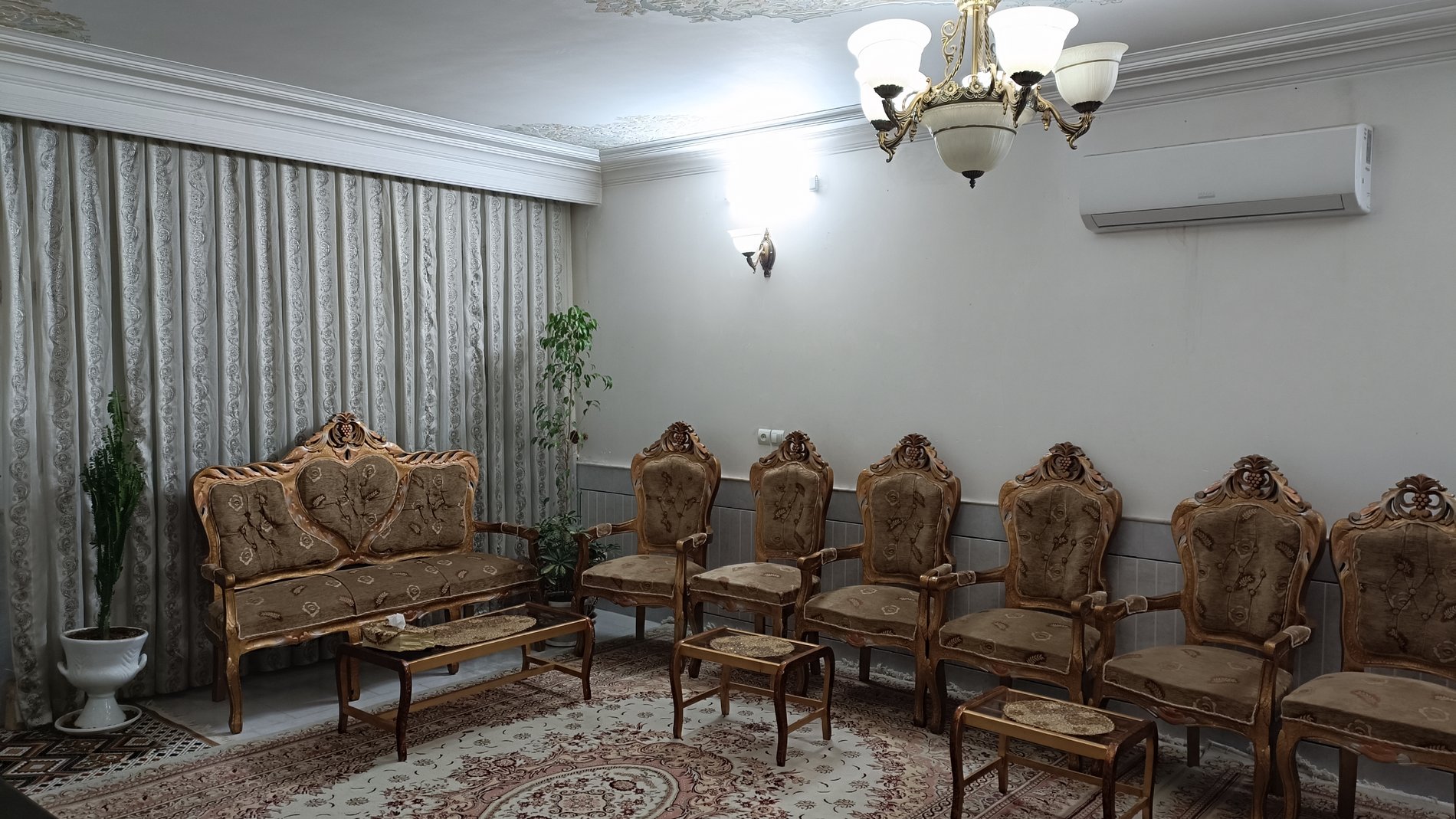 سوئیت دوخوابه باغ فین