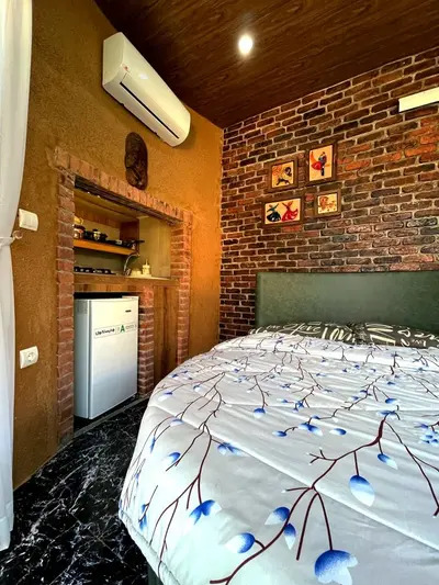 سوئیت فلت جنگلی جکوزی دار جولیکس