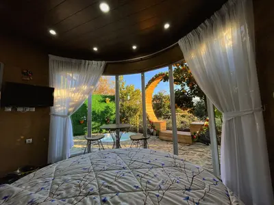 سوئیت فلت جنگلی جکوزی دار جولیکس