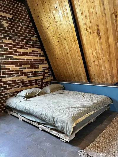 کلبه کلبه سوئیسی شالیز کُتام