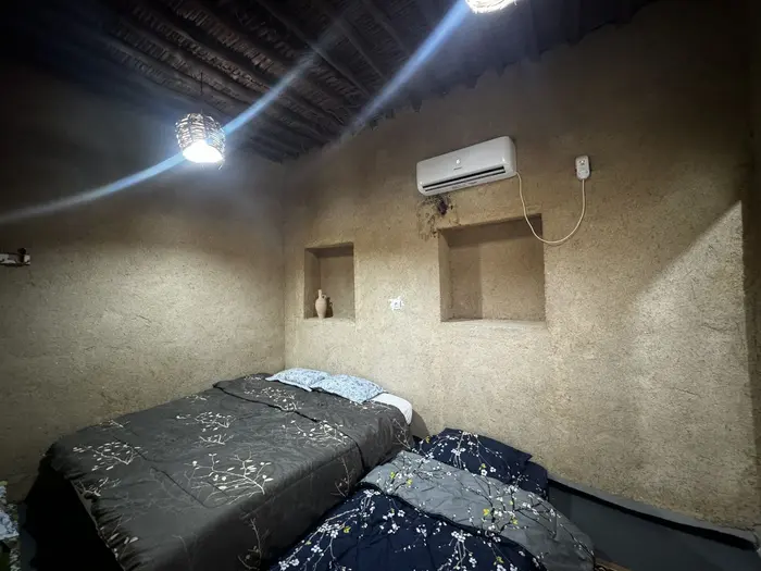 بوم گردی چیرا - واحد ناز