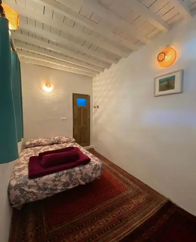 اقامتگاه سنتی خانه کلهه - واحد راحت