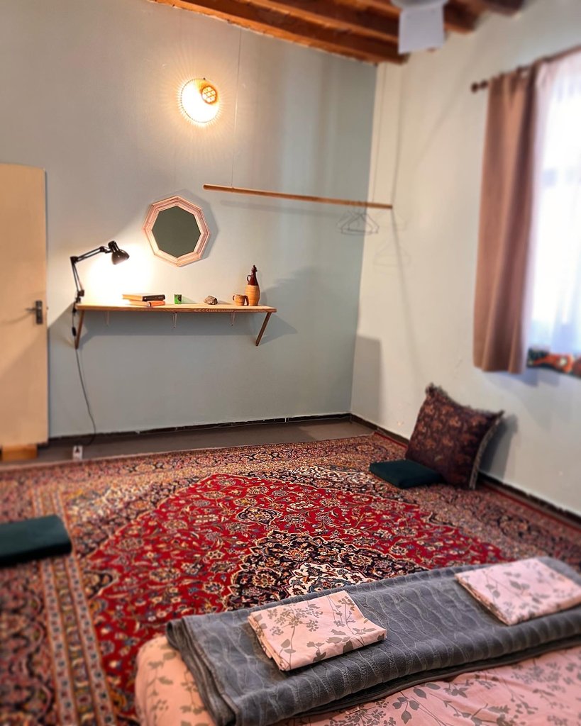 اقامتگاه سنتی خانه کلهه واحد دنج