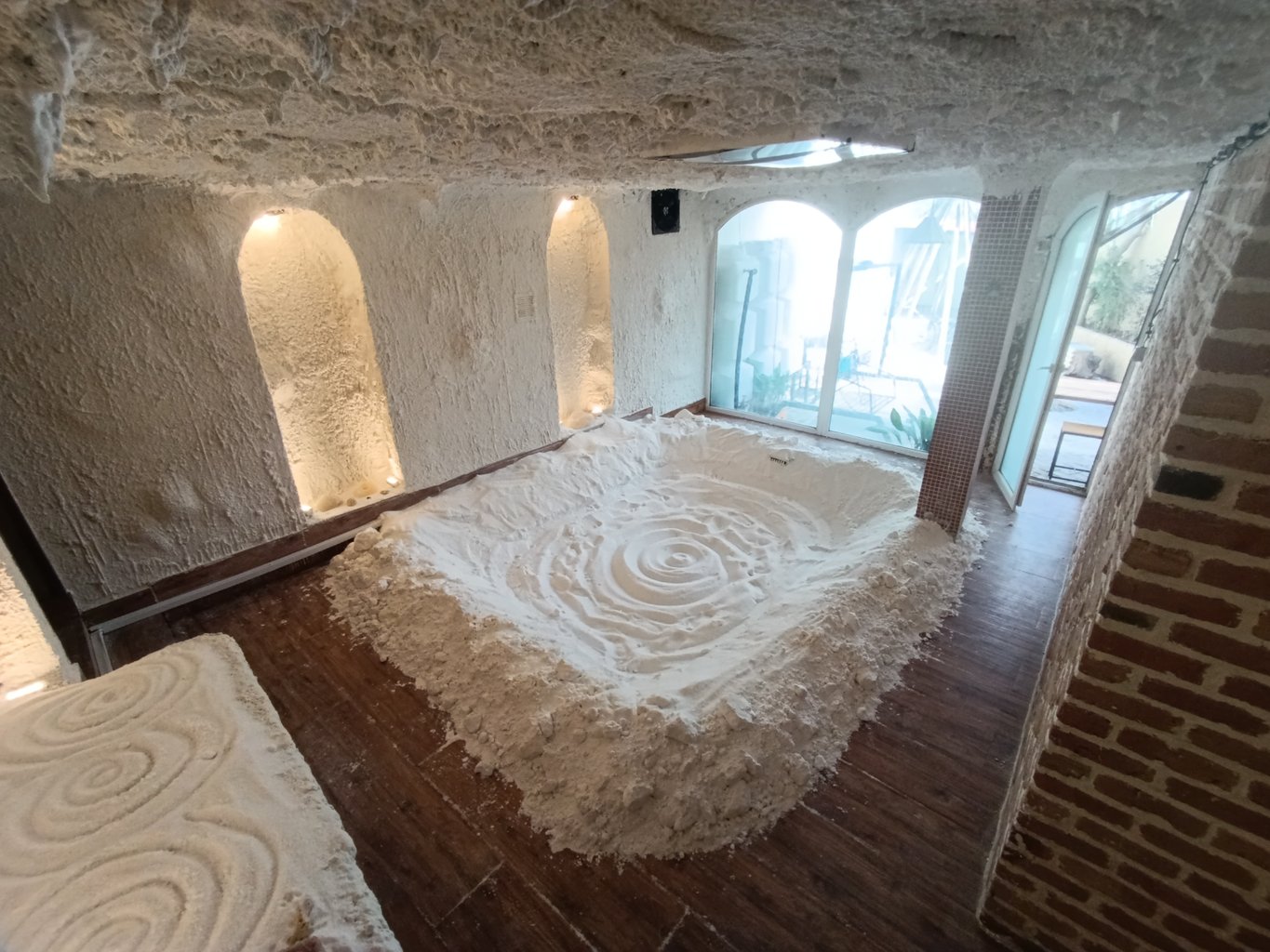 ویلا دوخوابه چیلک با حمام نمک