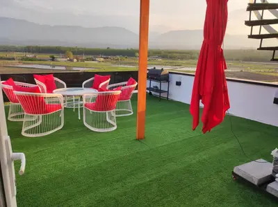 ویلا دوخوابه جنگلی استخردار آبگرم بهار