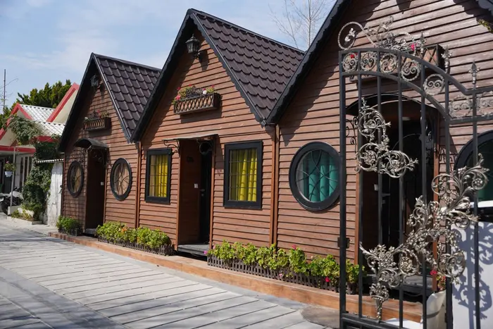 کلبه یک خوابه چوبی پدربزرگ ۲