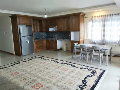 آپارتمان سه خوابه ساحلی اسحاقی 1