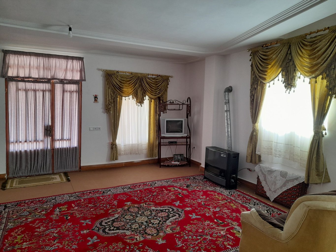 ویلا یک خوابه خودمونی ۲