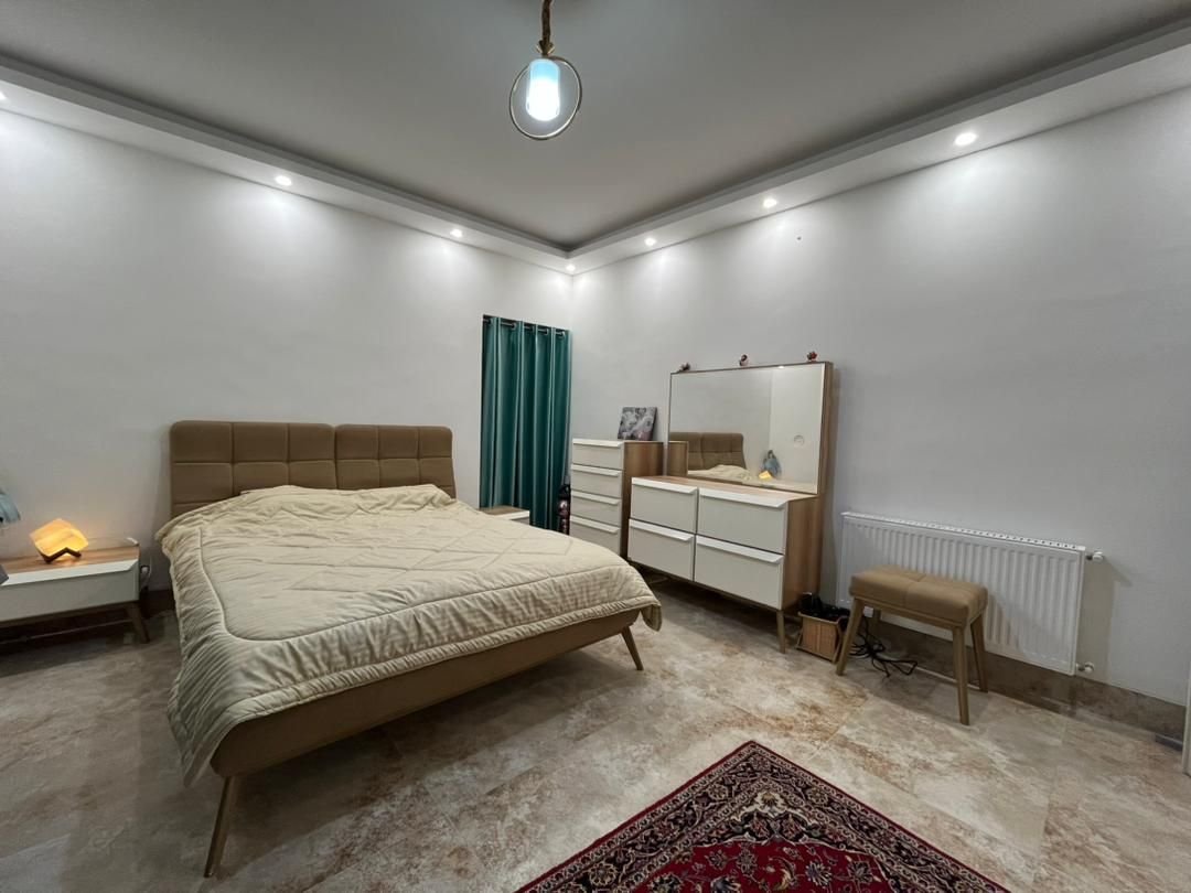 سه خوابه خورشید سفید