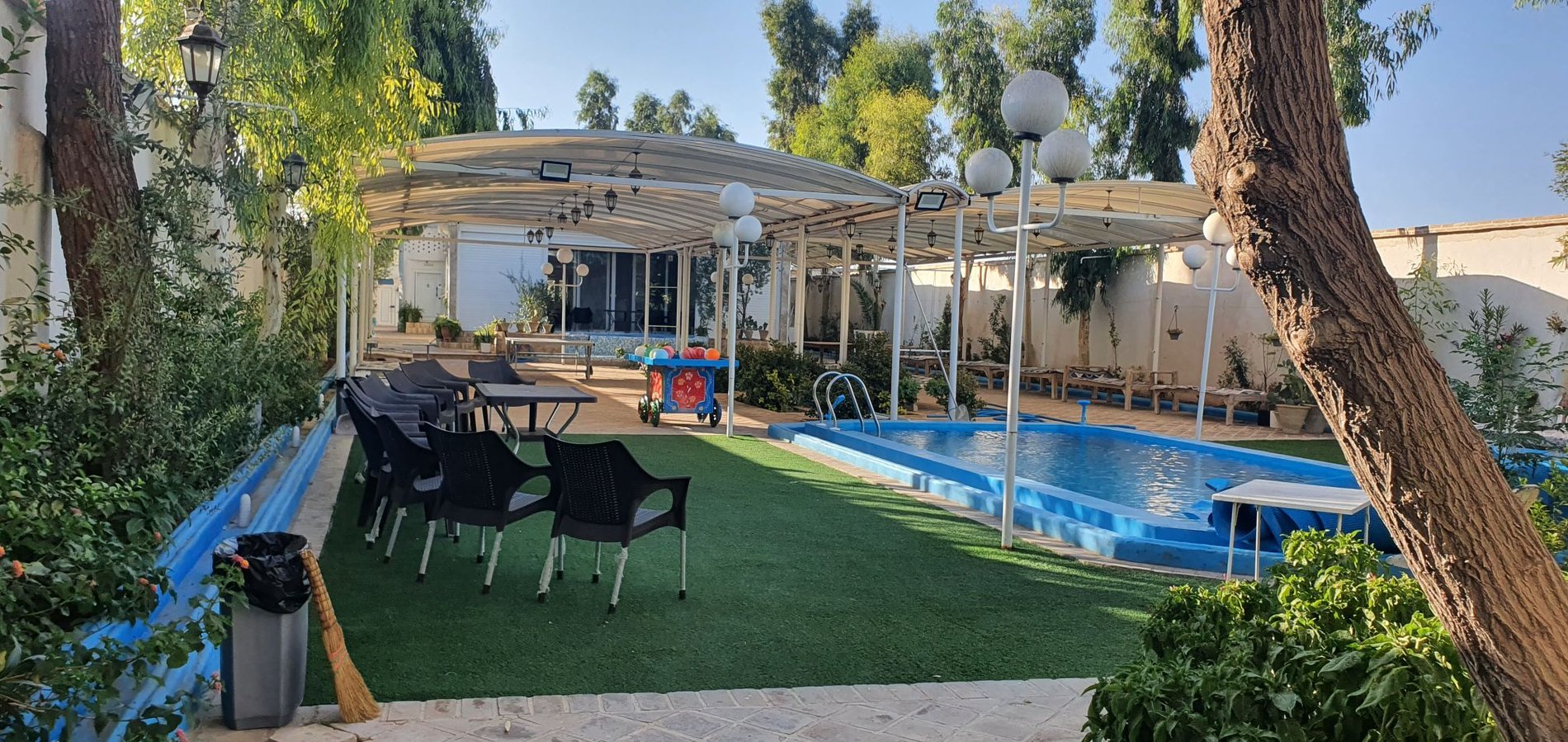 ویلا سه خوابه استخردار آبگرم لاله عباسی