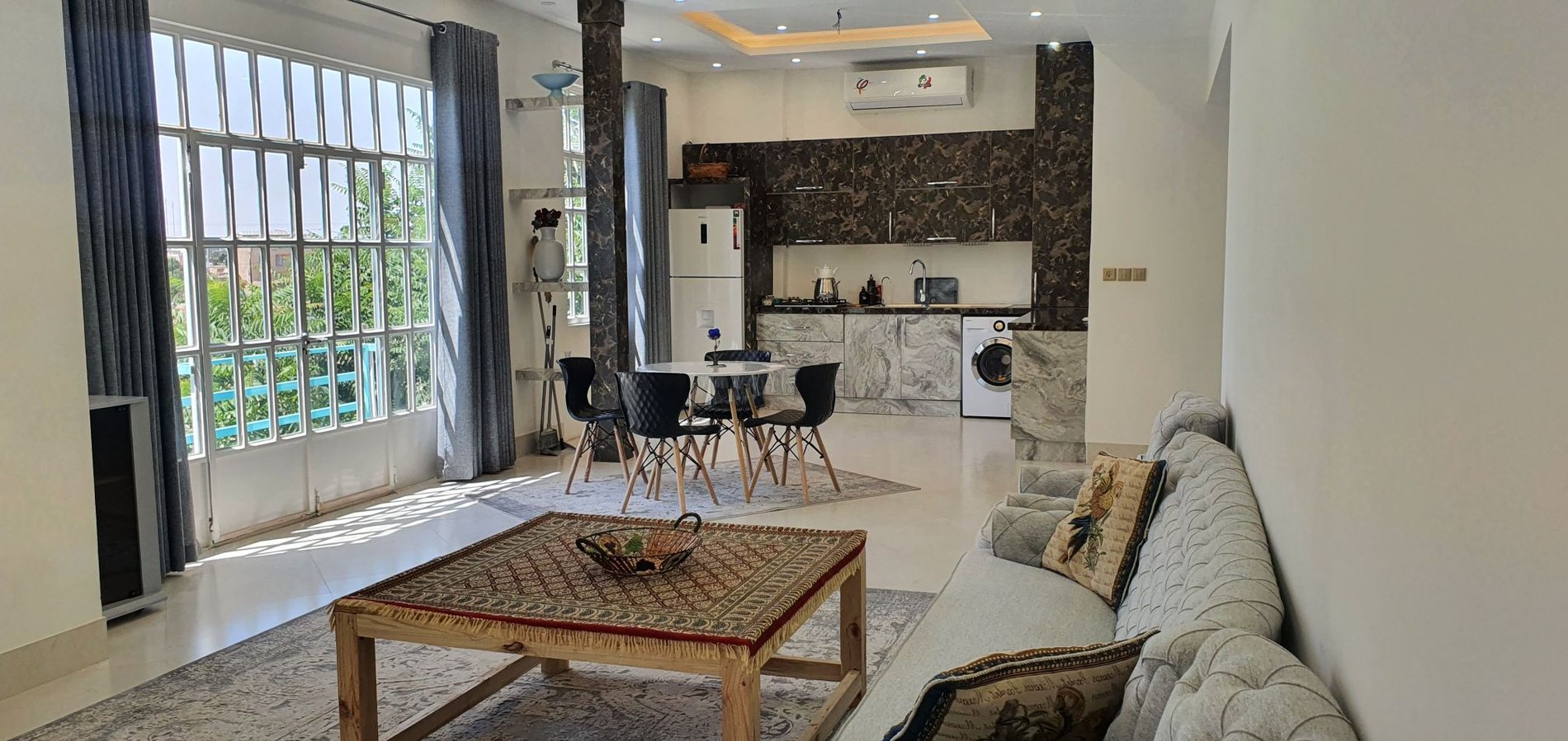 ویلا سه خوابه استخردار آبگرم لاله عباسی