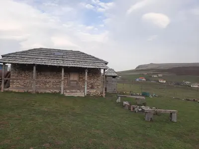 کلبه کلبه سنگی سوباتان