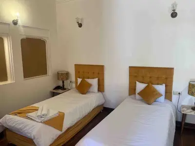 اقامتگاه سنتی دالان یزد - واحد ٤٠٢