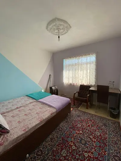 ویلا سه خوابه روستایی استخردار آبگرم دنج