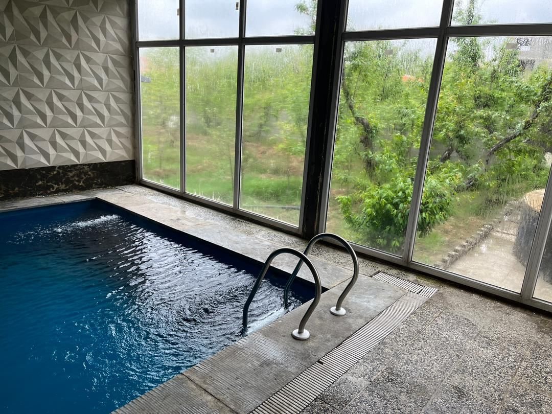 ویلا دوخوابه استخردار آبگرم هیما 1 - استخر