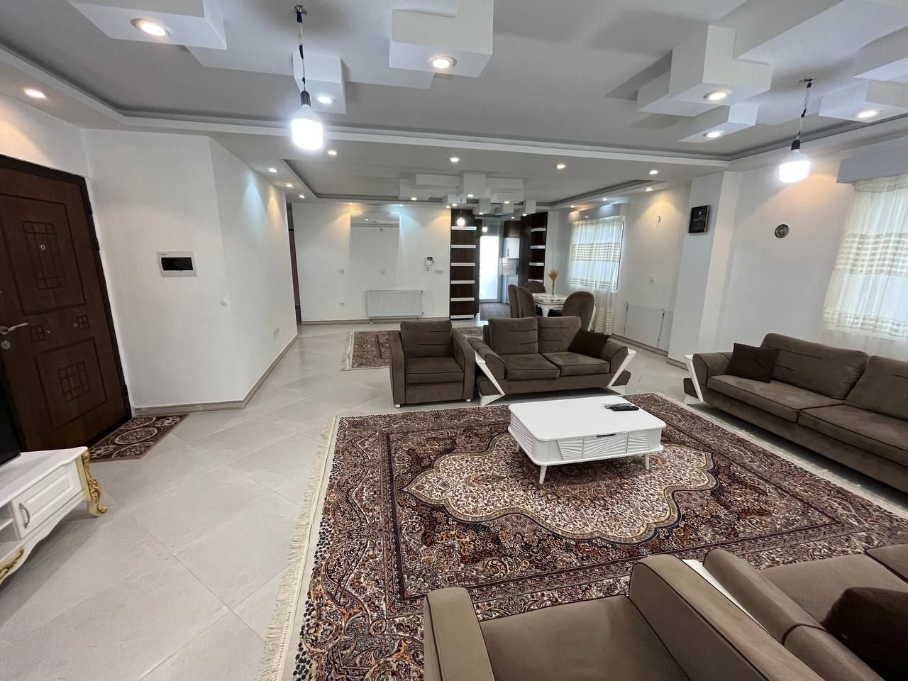 آپارتمان سه خوابه رضایی 3 - پذیرایی
