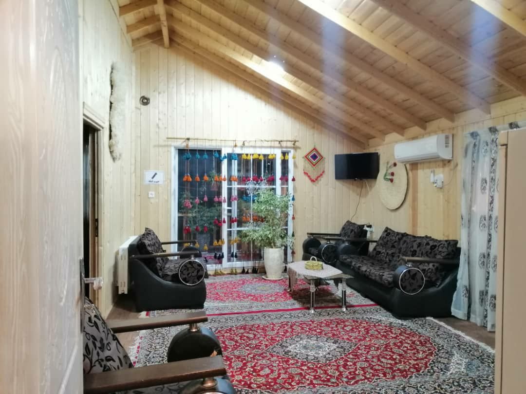 دوخوابه چوبی غلامی