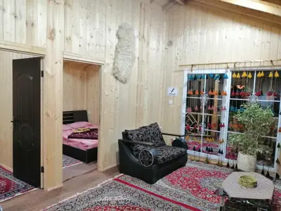 کلبه دوخوابه چوبی غلامی