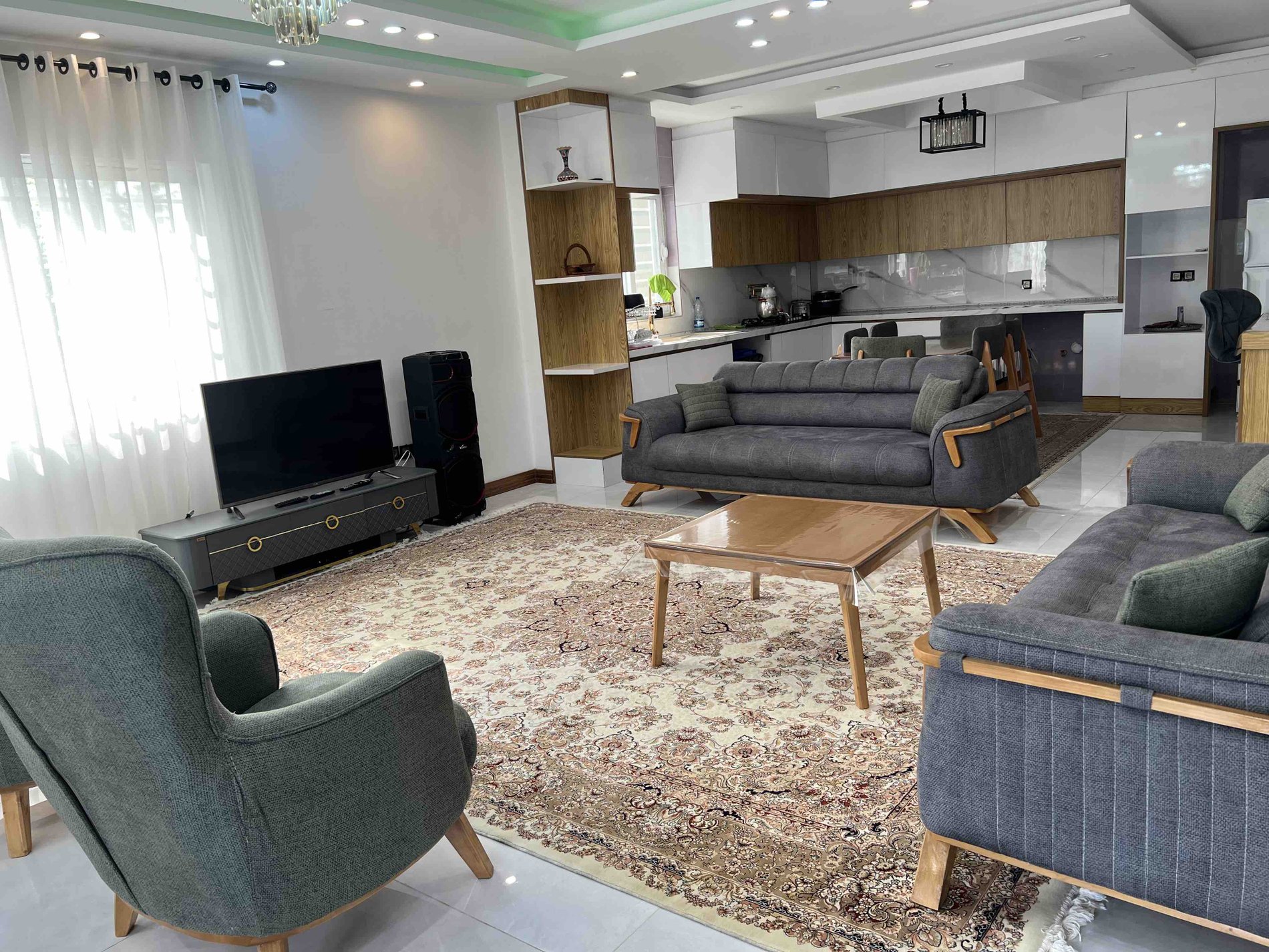 ویلا سه خوابه استخردار آبگرم ماهان ۱ - انتخاب عنوان تصویر