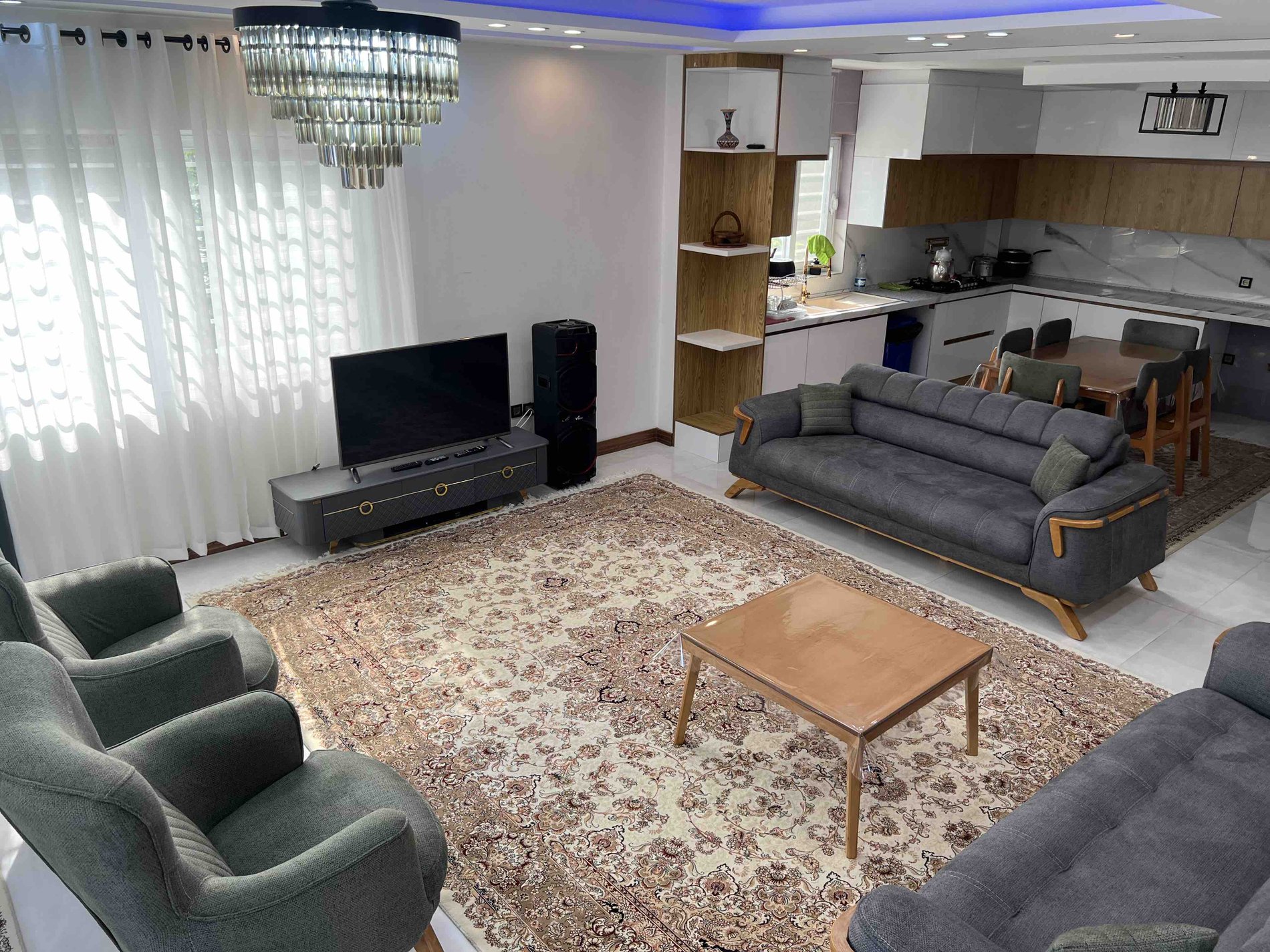 ویلا سه خوابه استخردار آبگرم ماهان ۱ - انتخاب عنوان تصویر