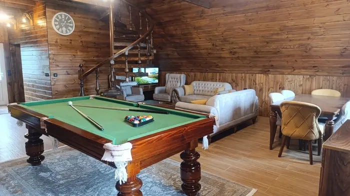 کلبه سه خوابه سوئیسی شالیزار