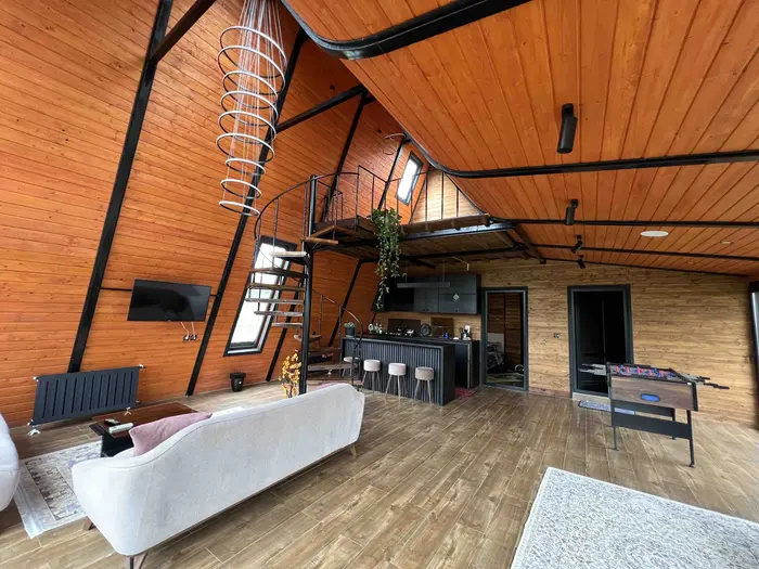 کلبه دو خوابه سوییسی مدرن - انتخاب عنوان تصویر