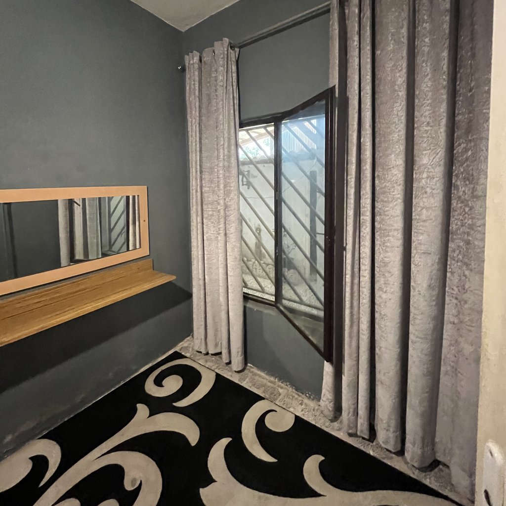 سوئیت ۱ خواب آرا