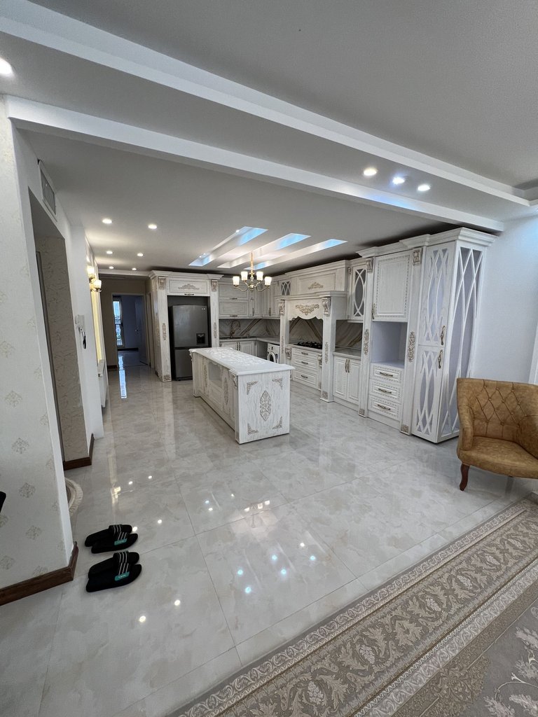 آپارتمان سه خوابه آرنیکا