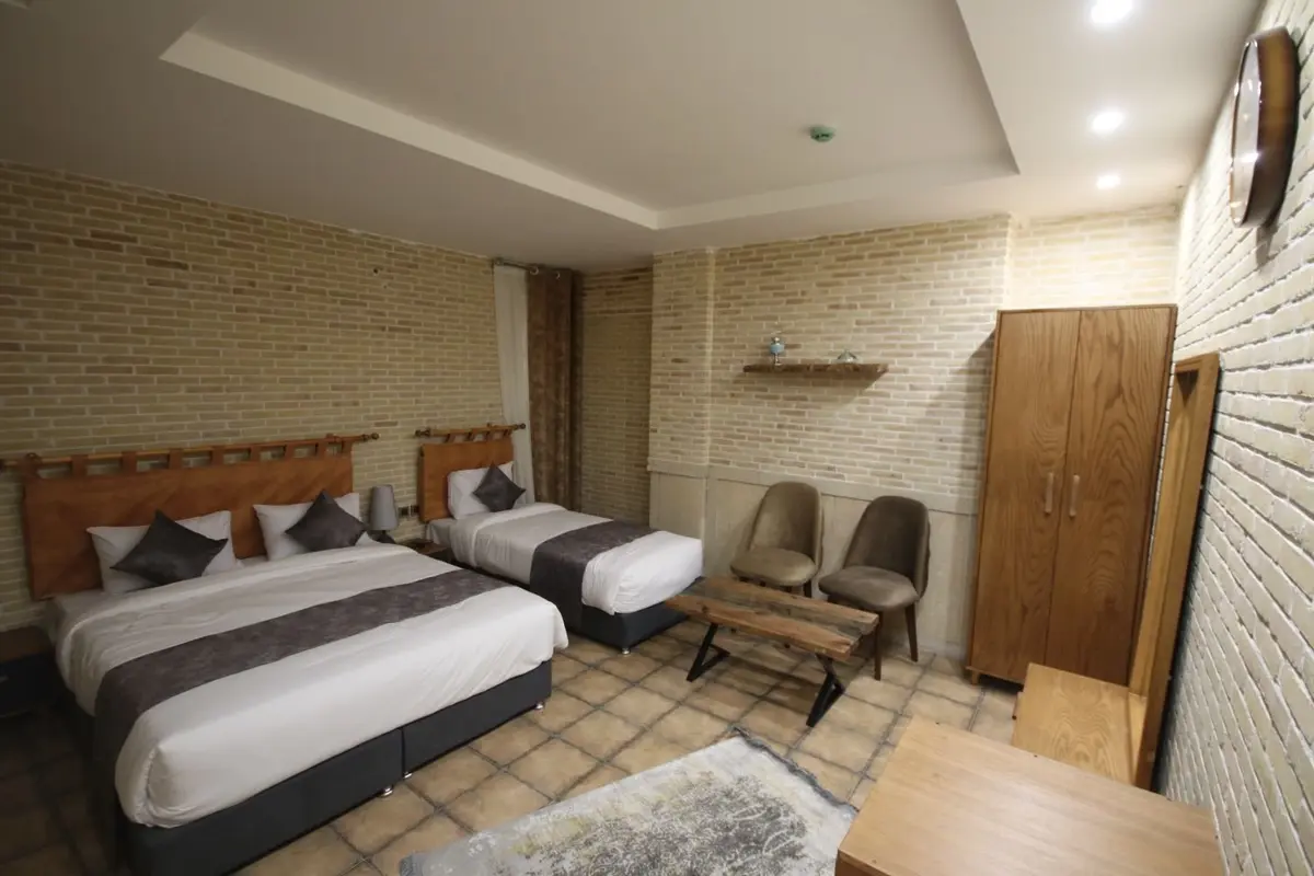 اقامتگاه سنتی هفت دری - واحد پاک بانو 108 - اتاق 2