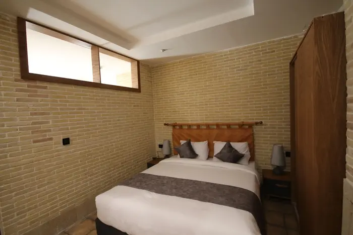 اقامتگاه سنتی هفت دری - واحد پاک بانو 108 - اتاق 1