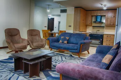 آپارتمان سه خوابه هجرت - واحد 205