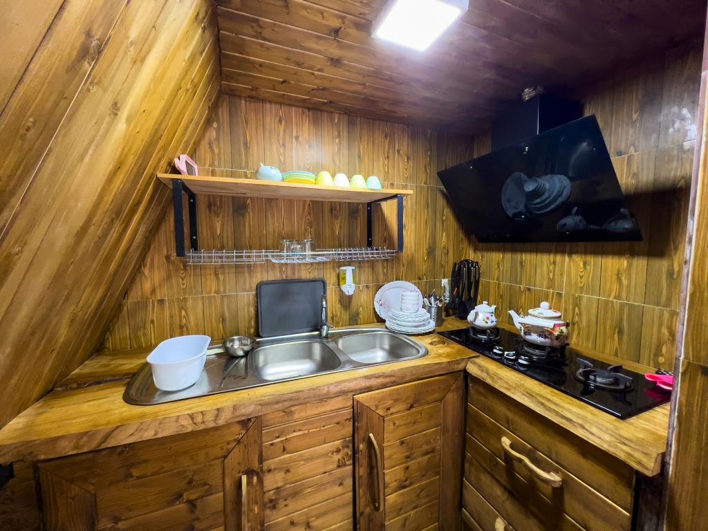 سوئیسی لفور - واحد 1