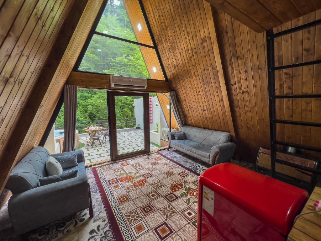 سوئیسی لفور - واحد ۳