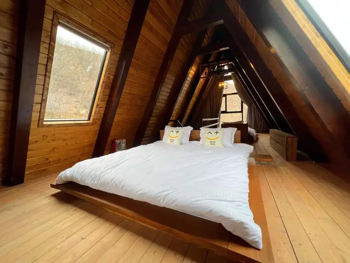 کلبه دوخوابه تریپلکس زانوس واحد نمازین