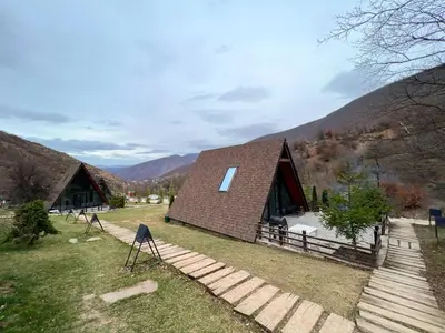 کلبه یک خوابه زانوس واحد دوبلکس مرال