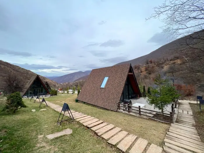 کلبه یک خوابه زانوس واحد دوبلکس مرال