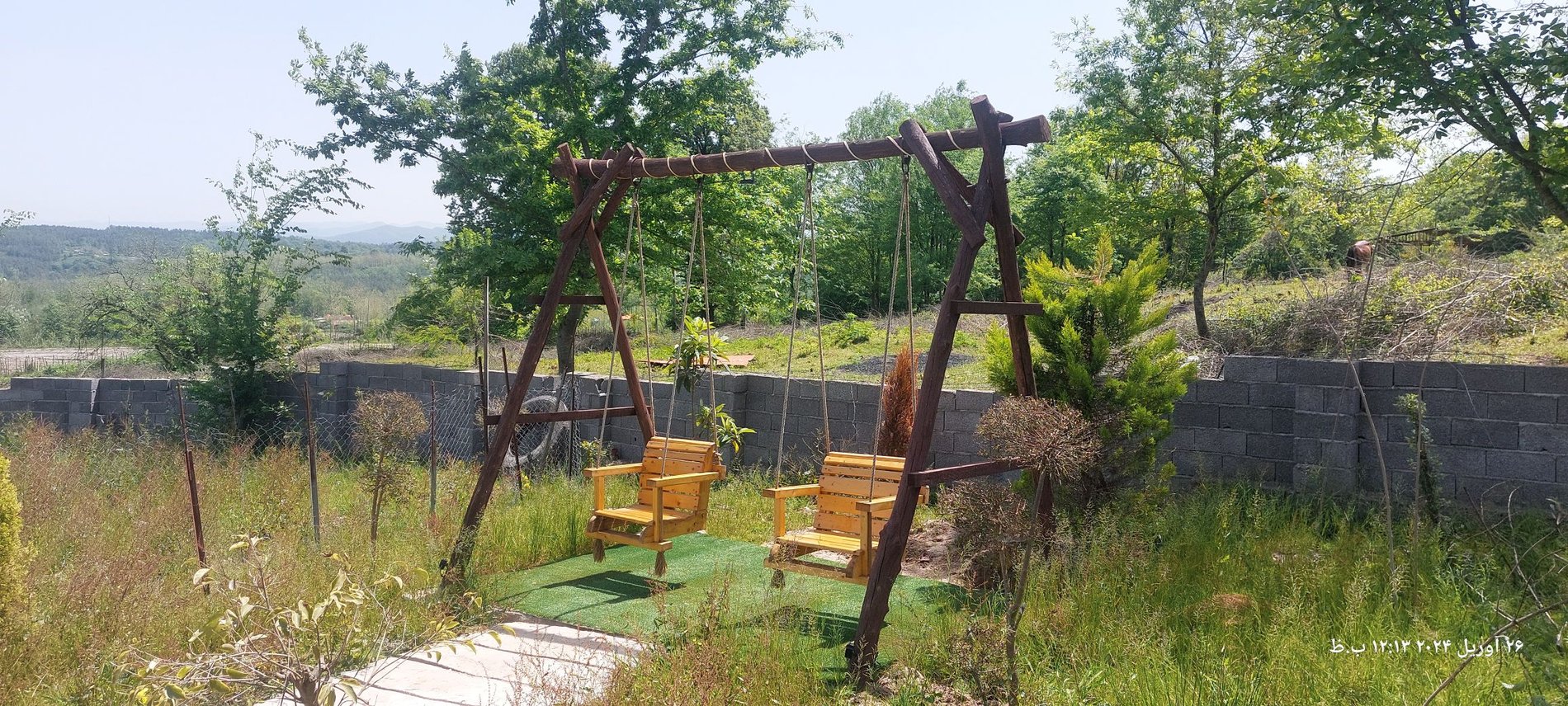 یک خوابه چوبی سنتی اقاقیا