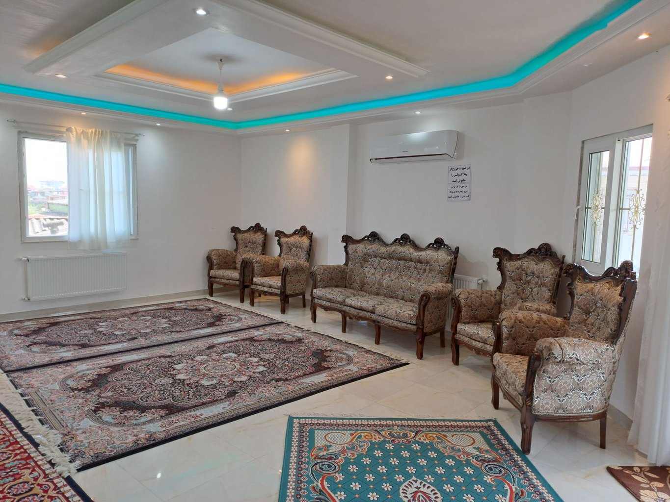 ویلا دوخوابه ساحلی گیسوم 11 - پذیرایی