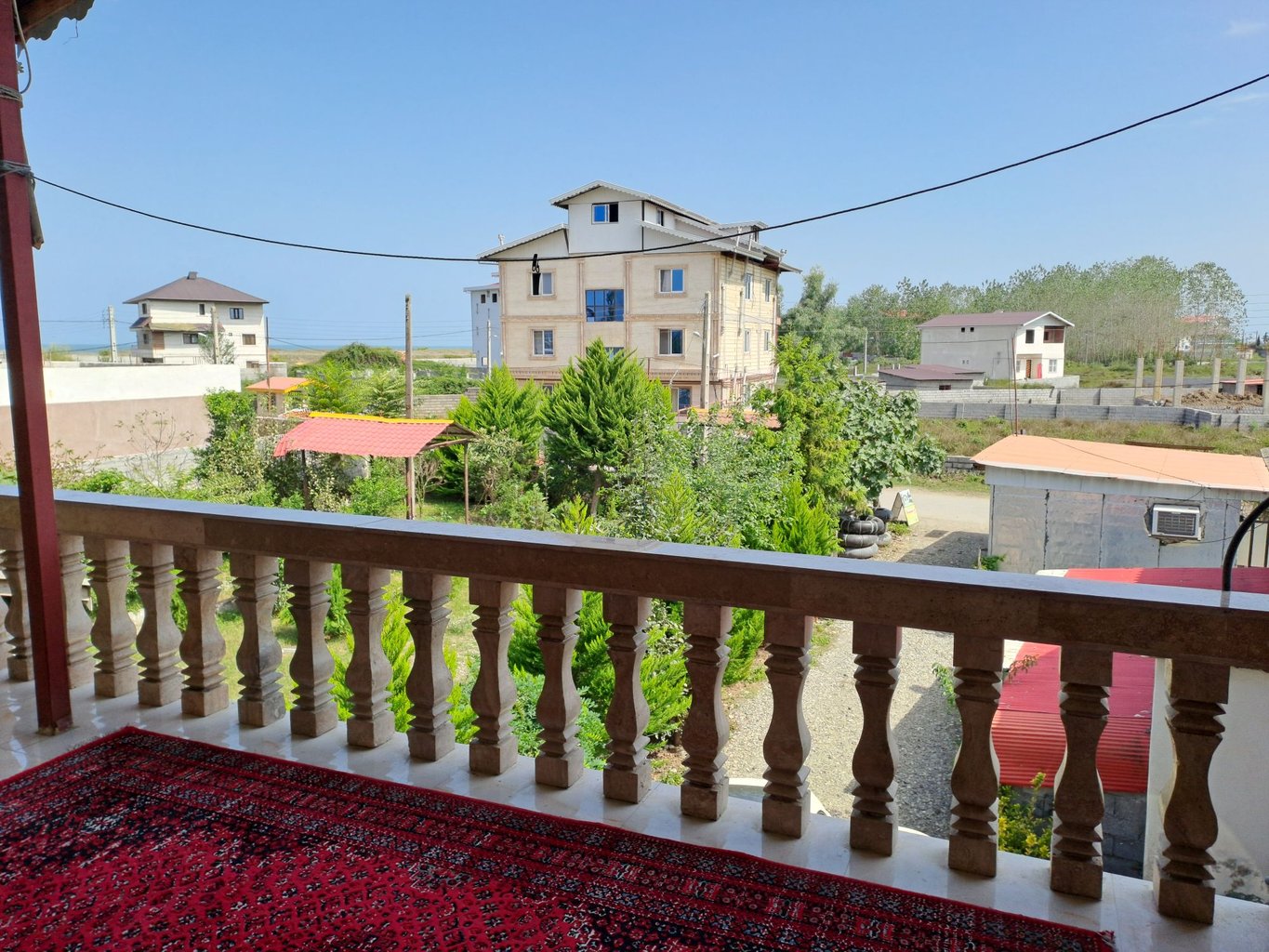 ویلا دوخوابه ساحلی گیسوم 11 - بالکن