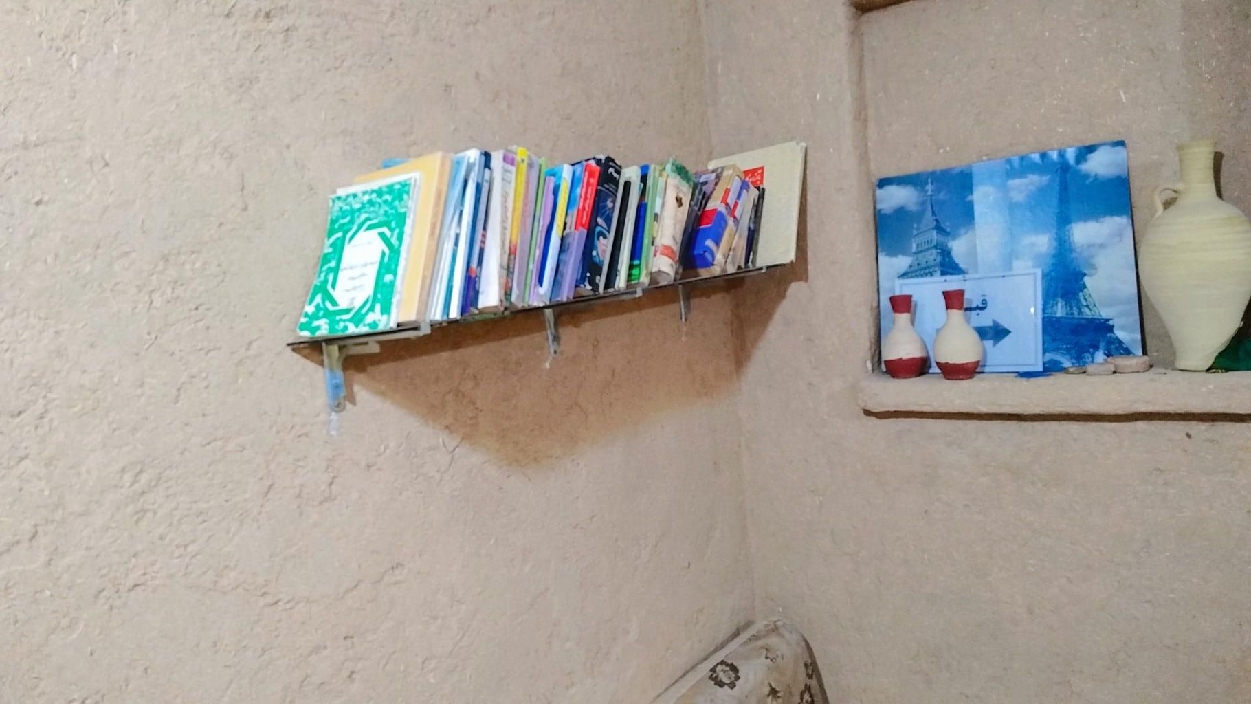 وارگه سلمان - واحد 1 - کتابخانه اقامتگاه