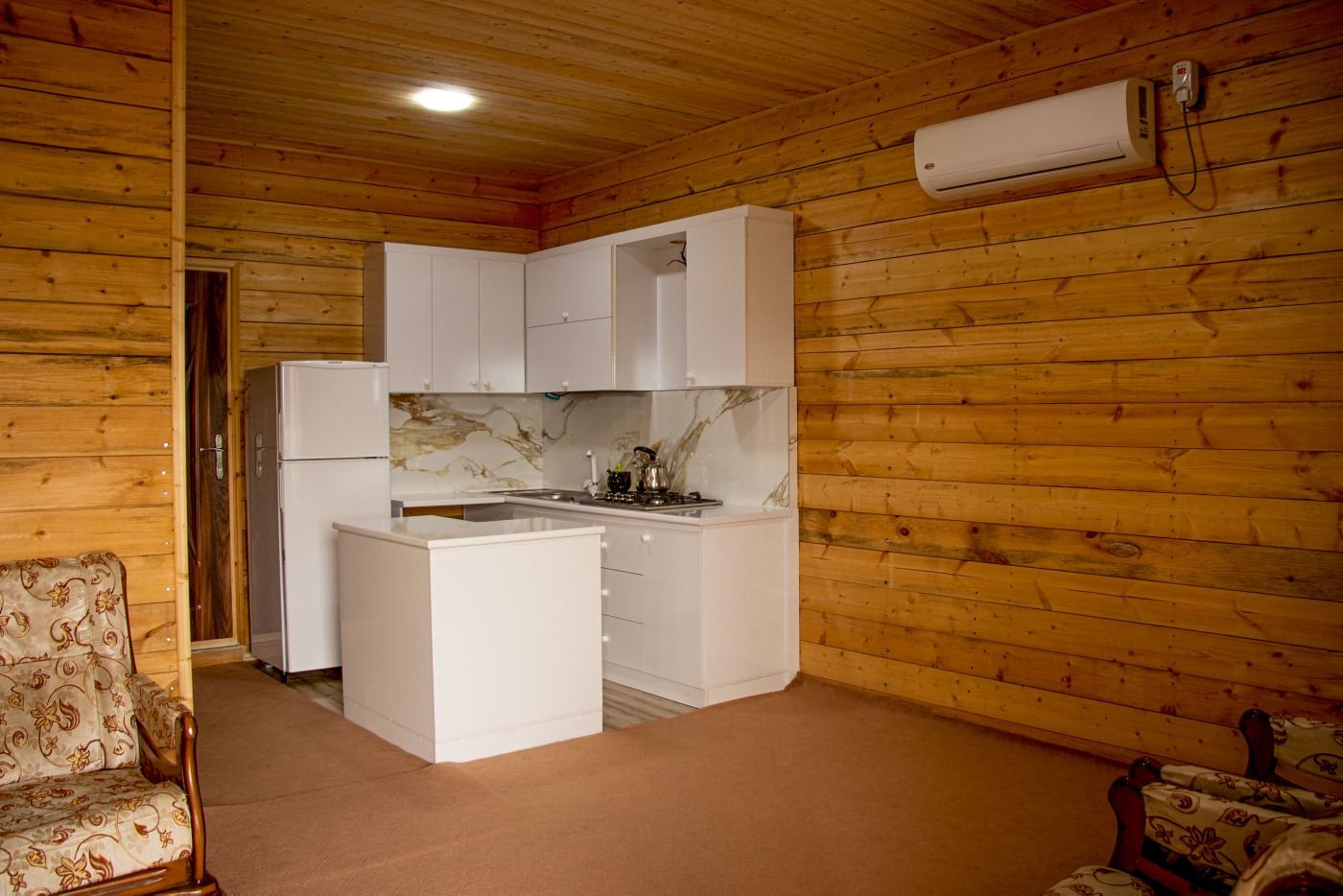 کلبه یک خوابه آناهید