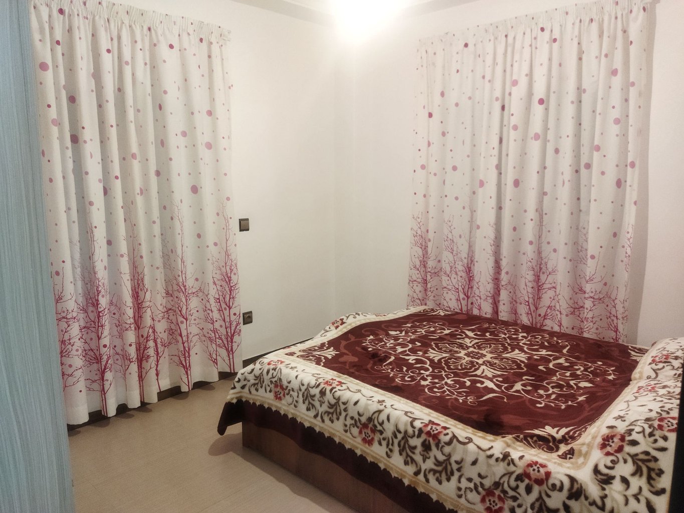 ویلا دوخوابه شقایق 2